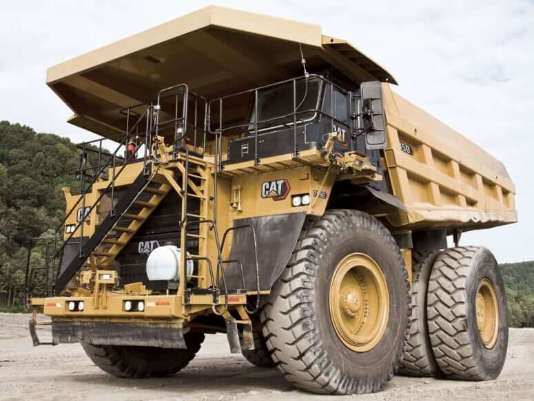 Вес карьерного самосвала CAT 785D