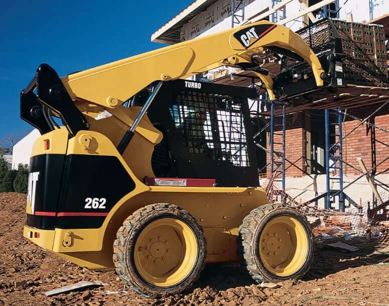 ТТХ мини-погрузчика CAT 262