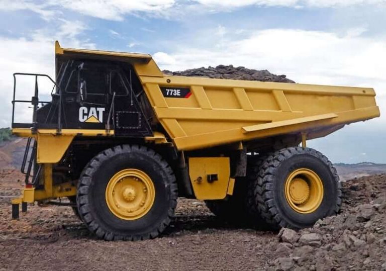 Характеристики CAT 773E самосвал карьерный: двигатель, вес, габариты ...