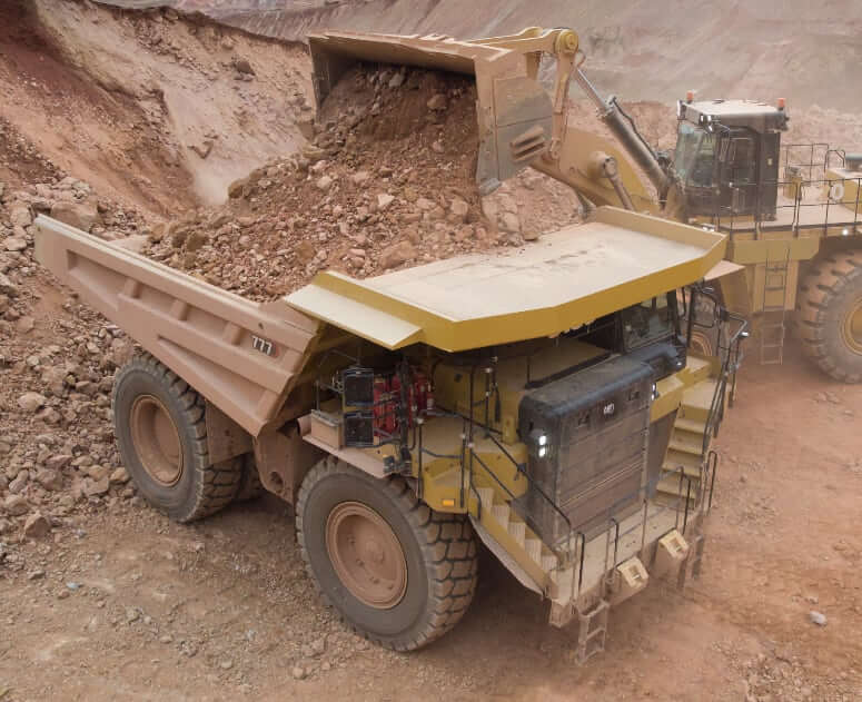ТТХ механизма подъема кузова самосвала CAT 777