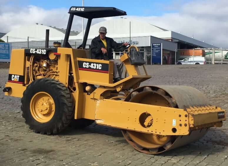 Технические характеристики катка CAT CS-431C