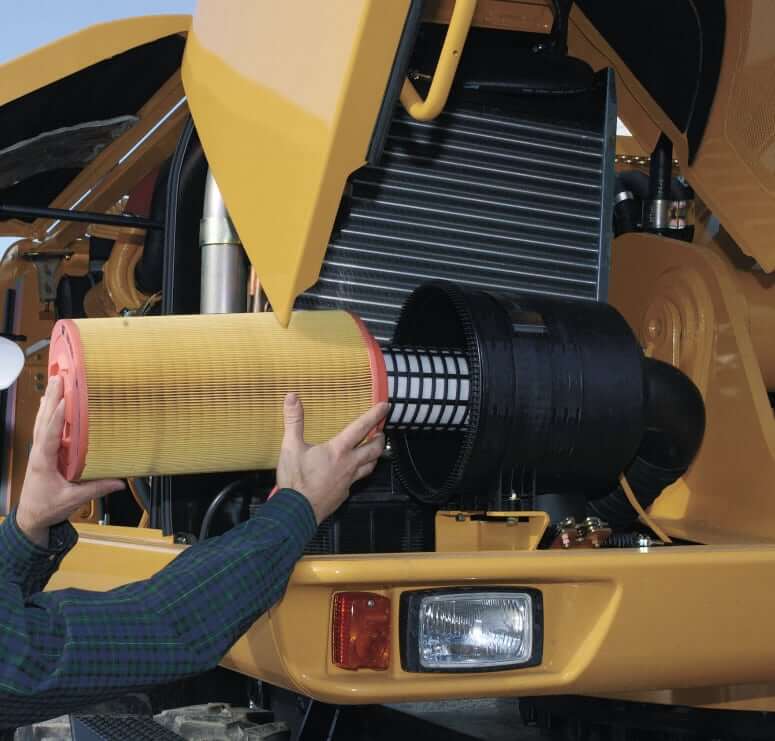 Объемы заправочных жидкостей CAT M315C