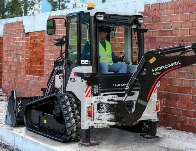 ТТХ гидросистемы экскаватора-погрузчика Hidromek 62T