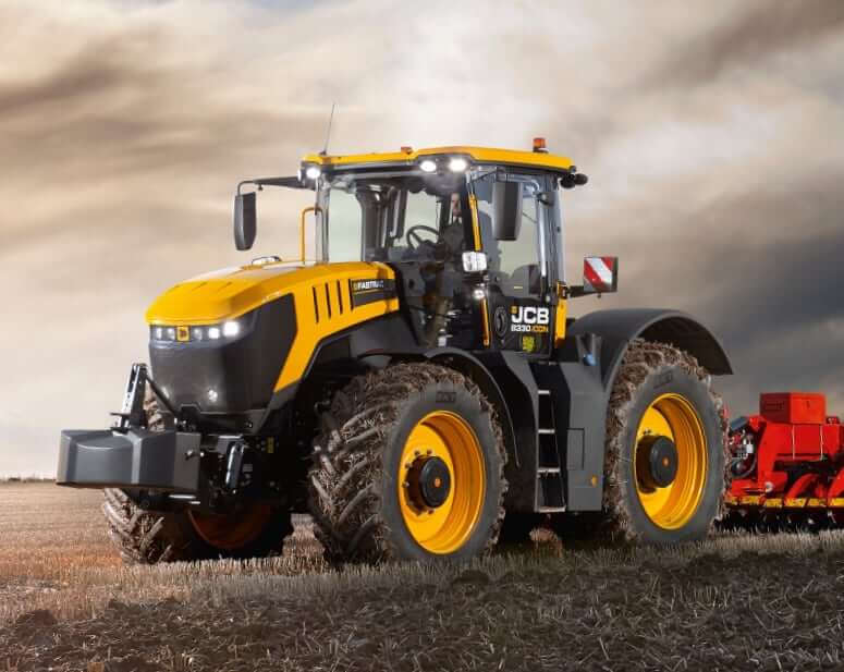 ТТХ трактора JCB Fastrac 8330