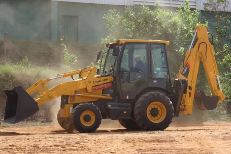 Вес экскаватора-погрузчика LiuGong CLG 766A