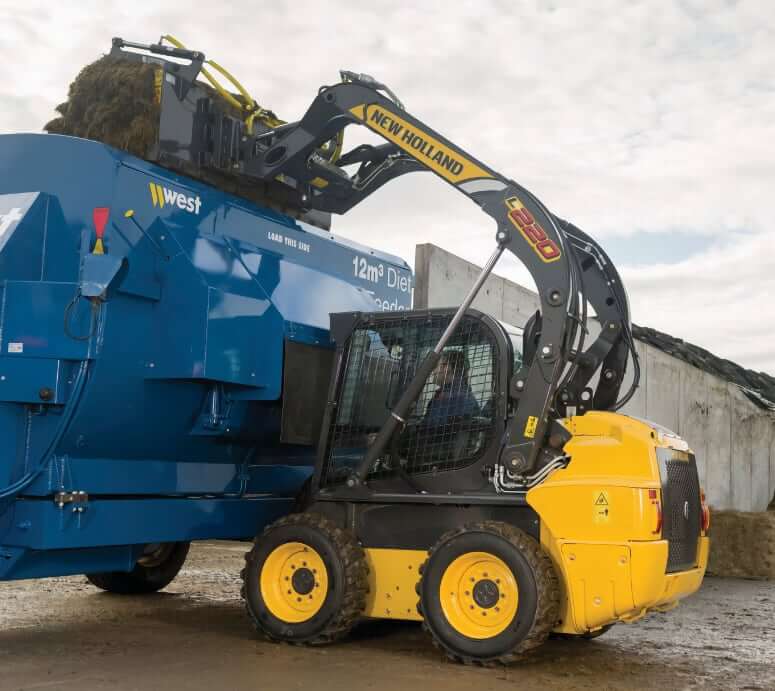 Технические характеристики New Holland L220