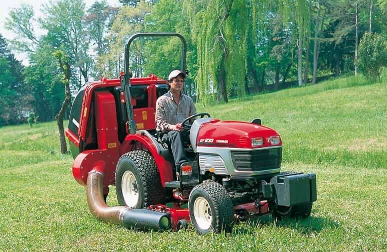 Мини-трактор Yanmar EF230H с газонокосилкой и модулем сбора травы